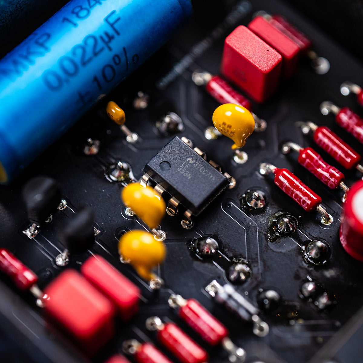 Chloroform UG – KarDiaN