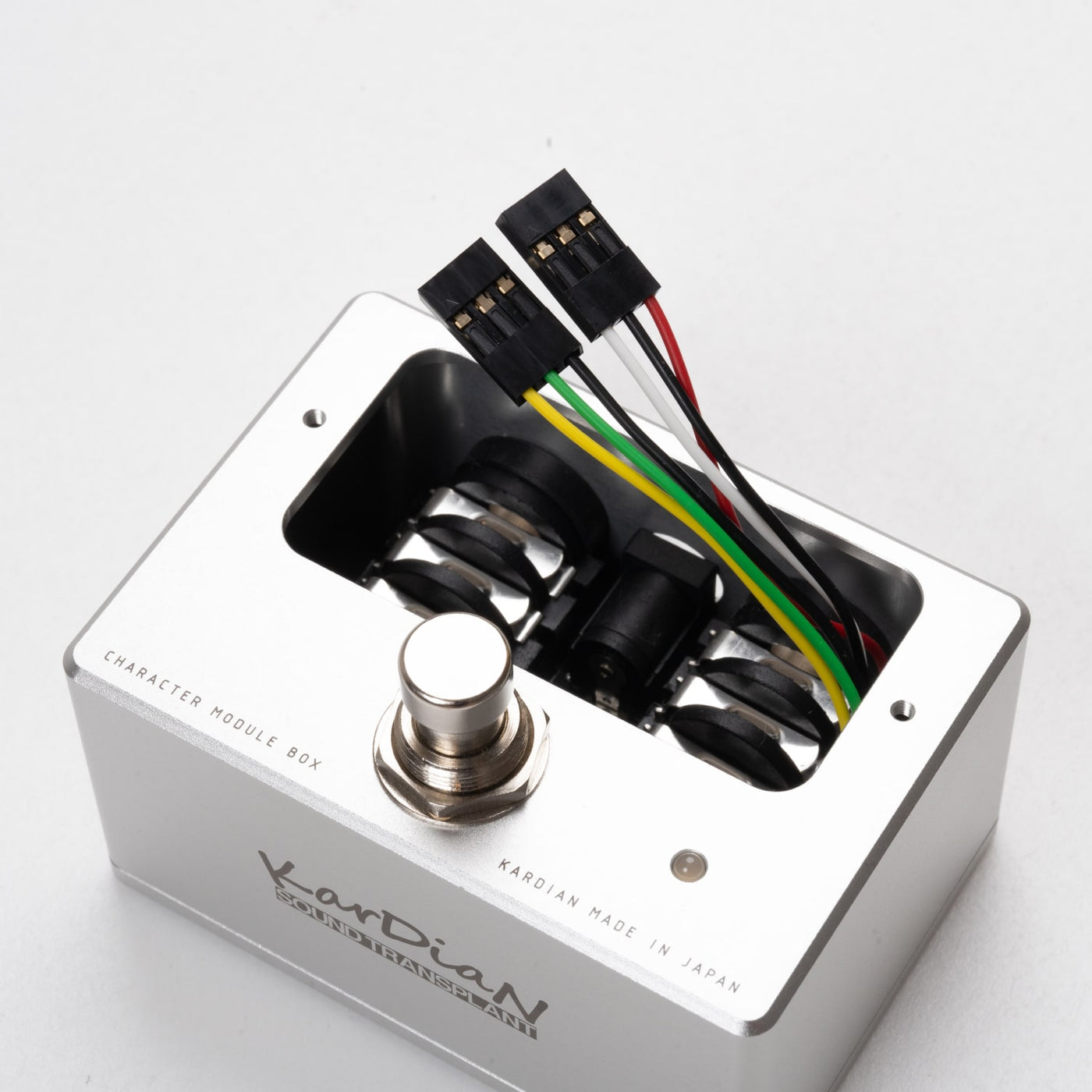 cmb_io-min_1400x.png?v=1674426881