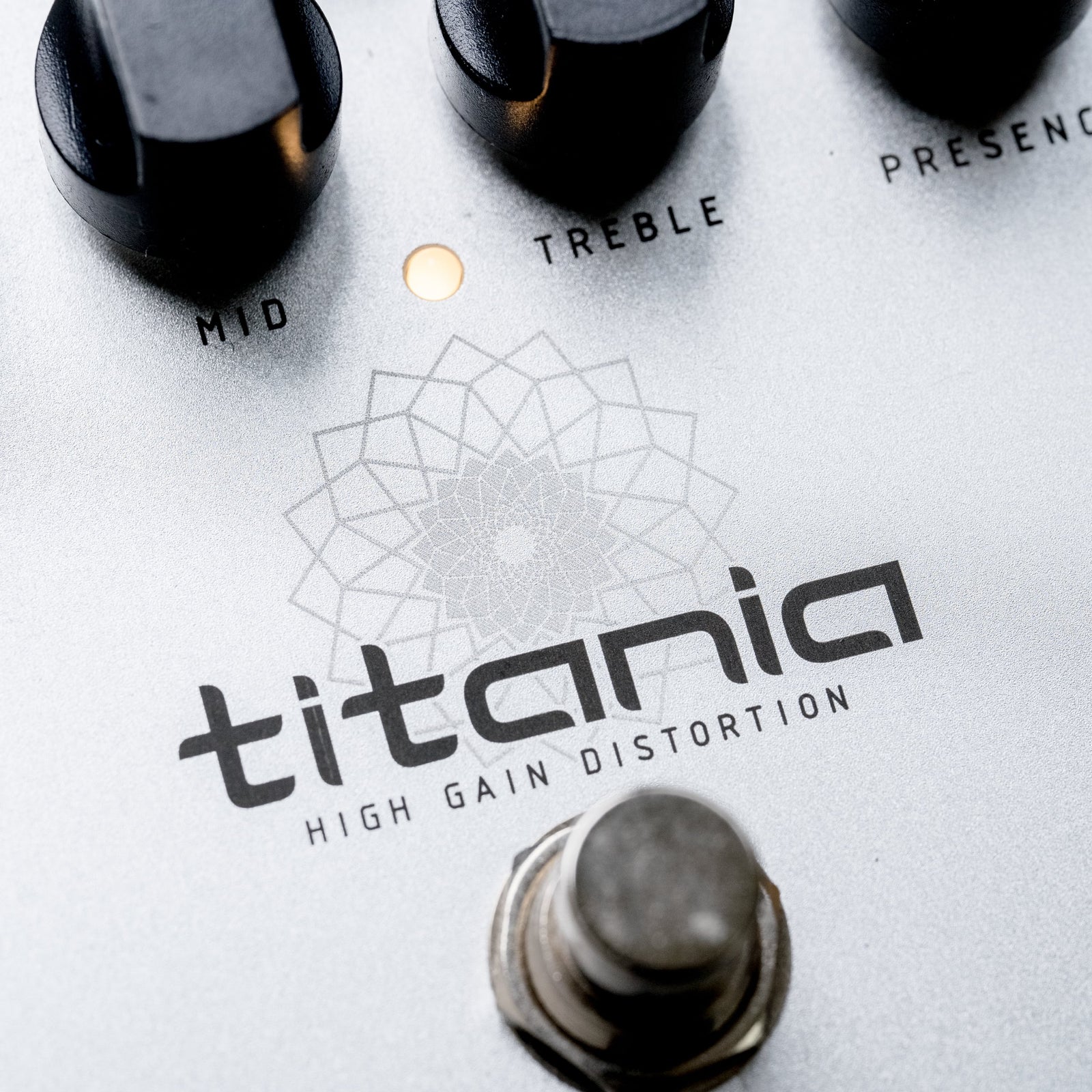 titania v2 – KarDiaN